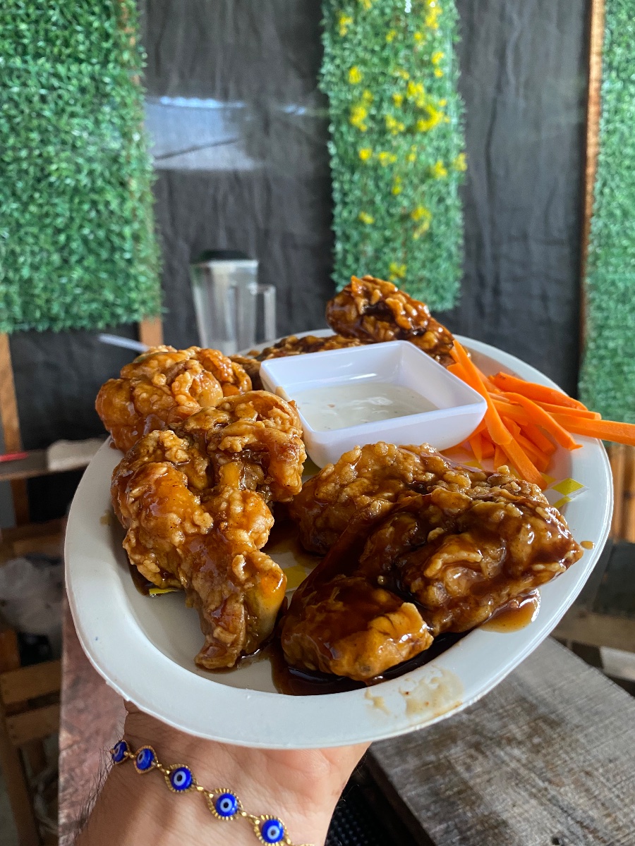 Alitas mango habanero